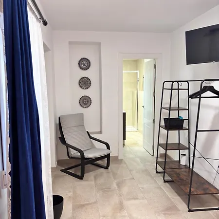 Shanti's Andalusian Penzion Màlaga
