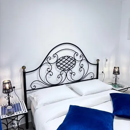 Shanti's Andalusian Guest house Malaga